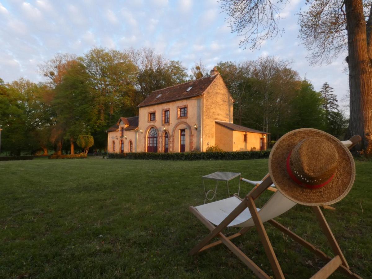 Hotel Des 4 Continents - Le Mans Saint-Saturnin  Ngoại thất bức ảnh